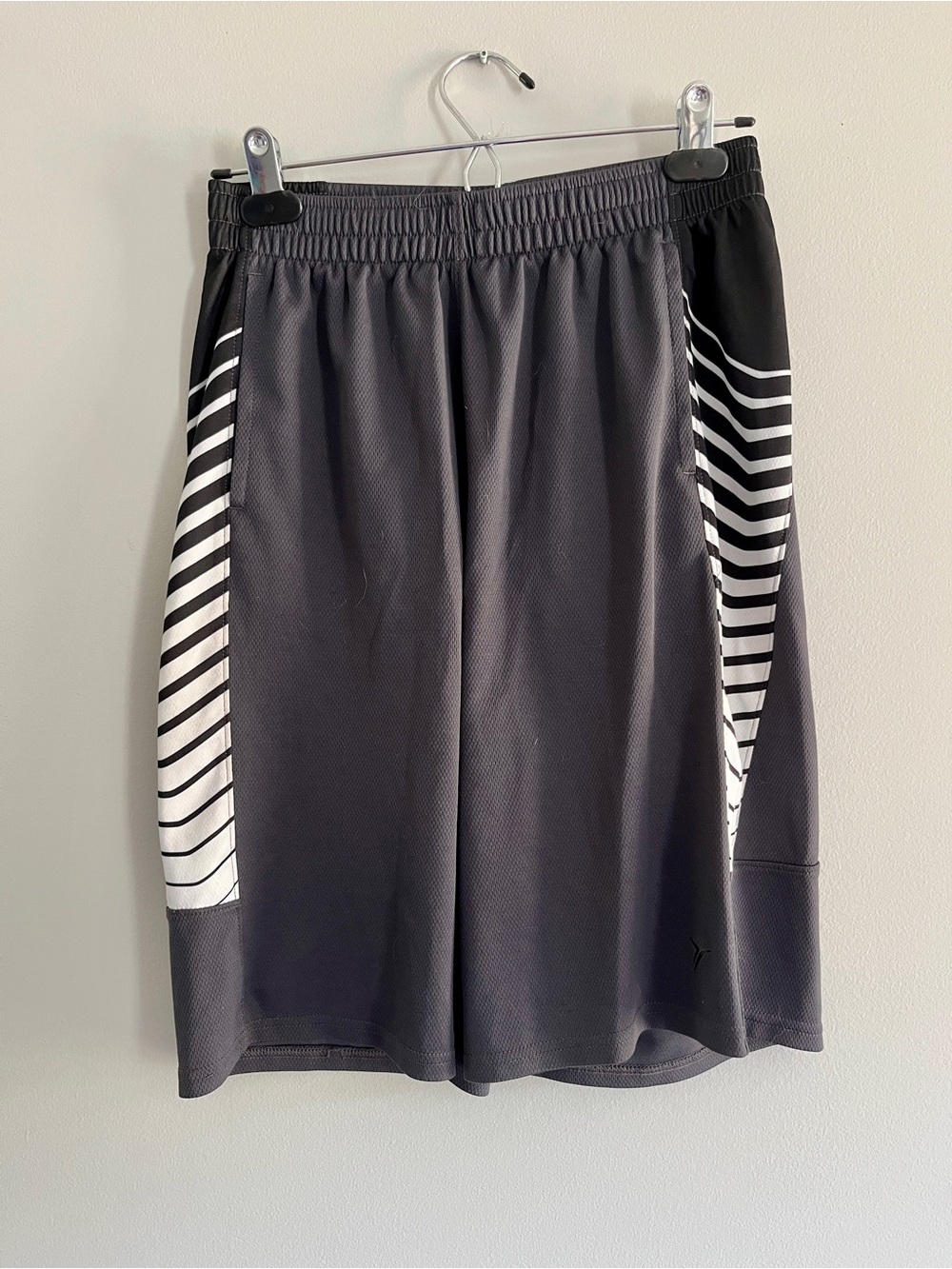 Umbro and Old Navy Boys Athletic Shorts Black and Grey XL - Picture 9 of 16
